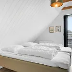 Three-bedroom In Hébergement de vacances Romo