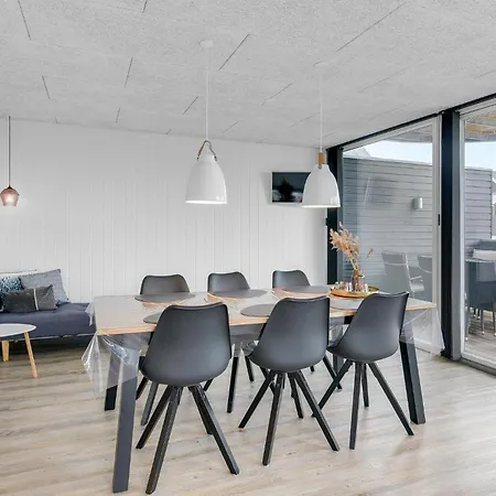 Three-bedroom In Romo