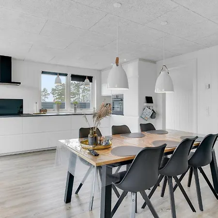 Dom wakacyjny Three-bedroom In Romo *